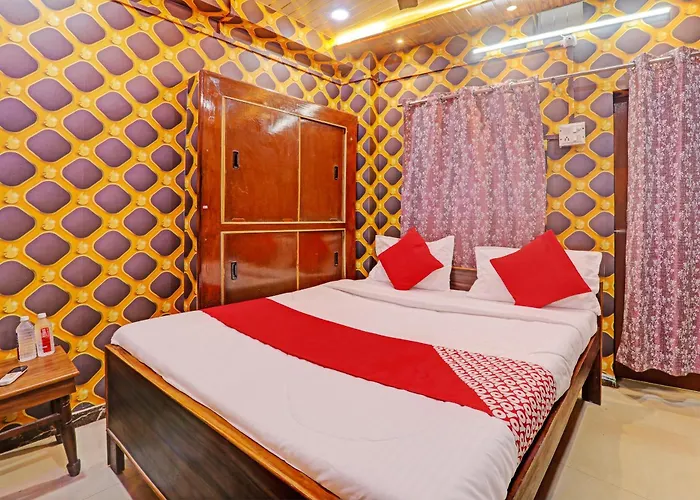 Oyo Flagship Manjushree P. Guest House
